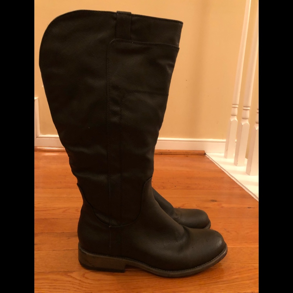 UNR8ED Black Boots sz 9.5